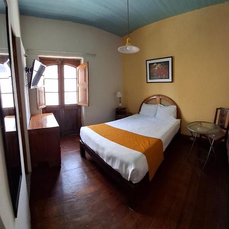 Hostal Lluvia De Oro Арекипа Экстерьер фото