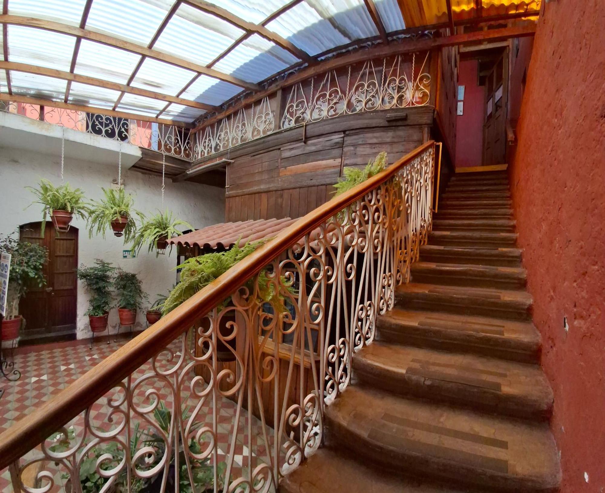 Hostal Lluvia De Oro Арекипа Экстерьер фото