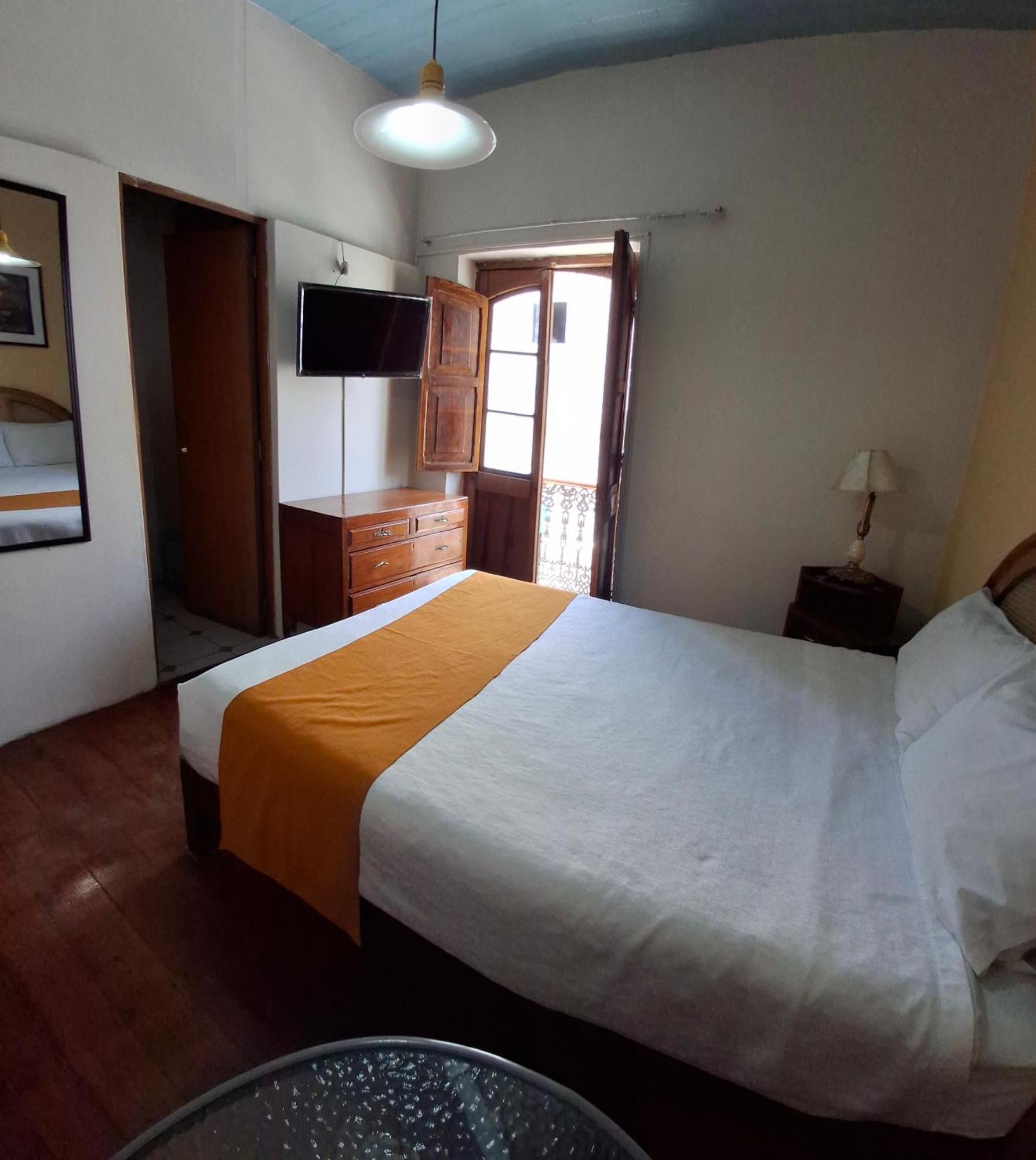 Hostal Lluvia De Oro Арекипа Экстерьер фото