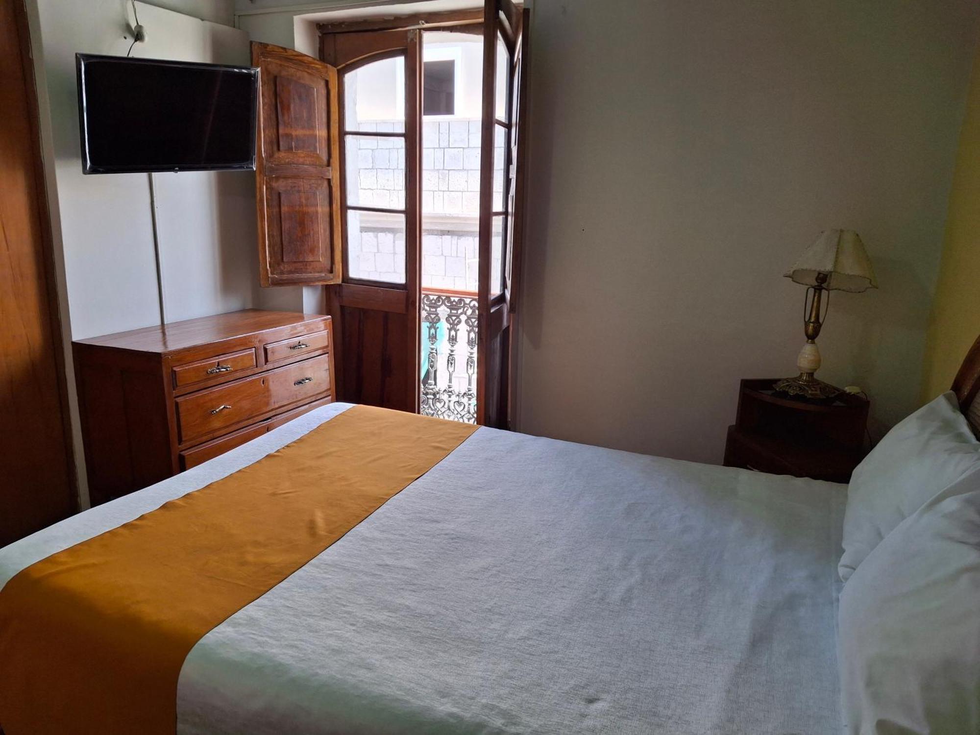 Hostal Lluvia De Oro Арекипа Экстерьер фото